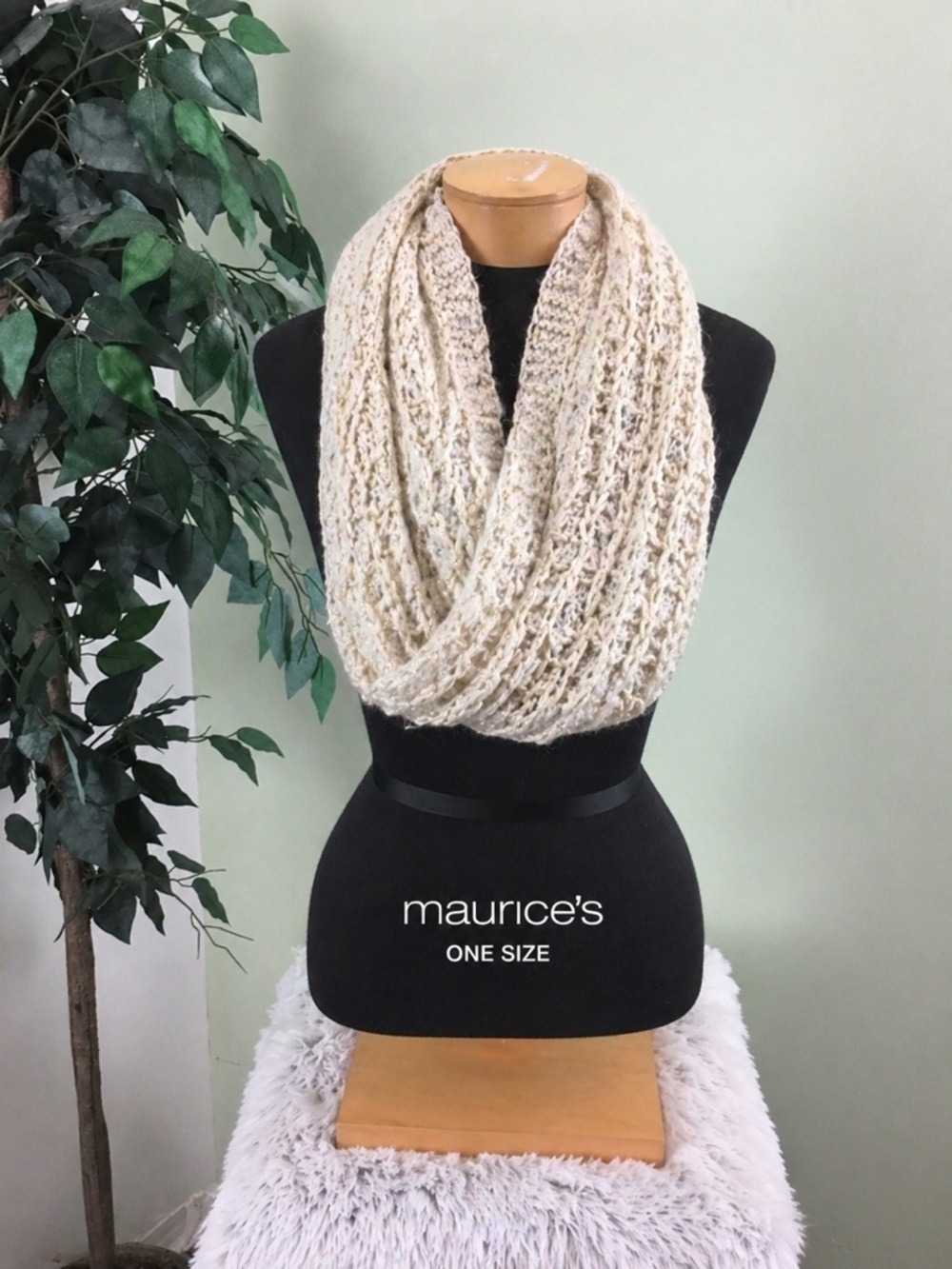 Maurice’s Cream Knit Infinity Scarf One Size Cozy Chunky Neutral